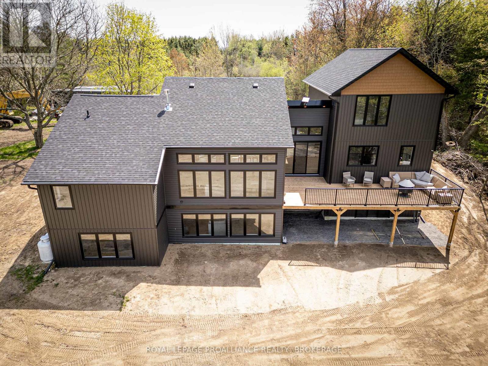 2924 HIGHWAY 2 - 45