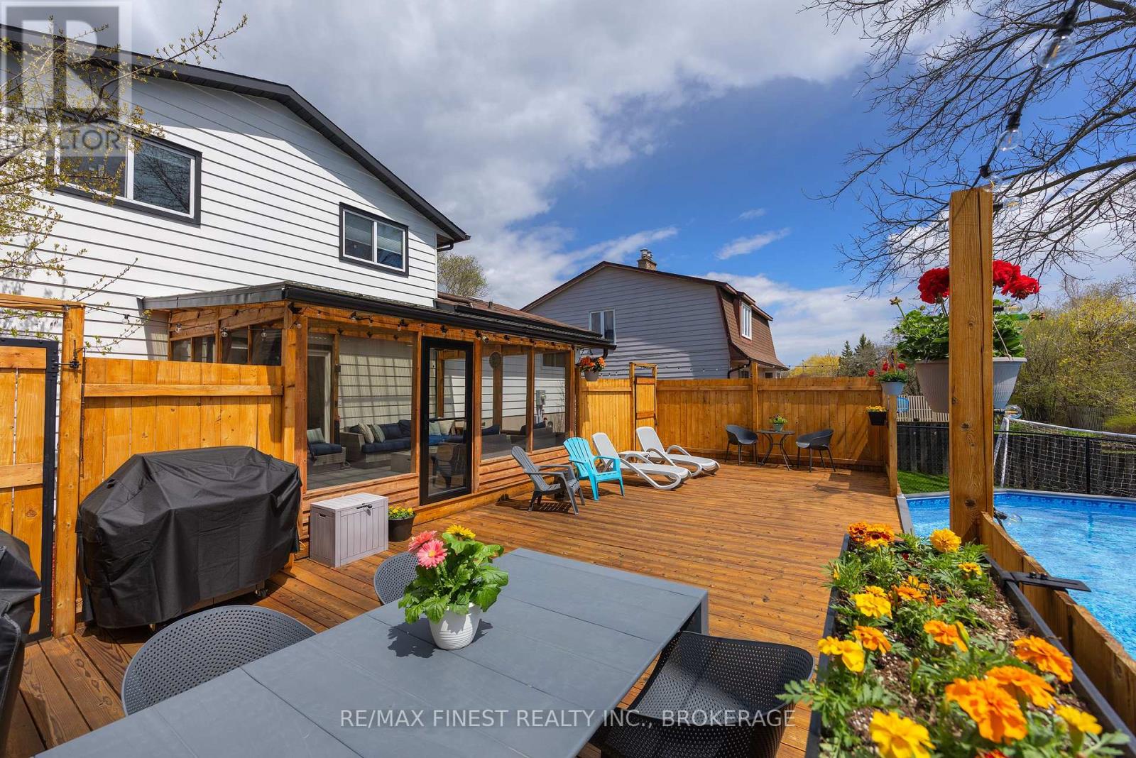 168 INVERNESS CRESCENT - 36