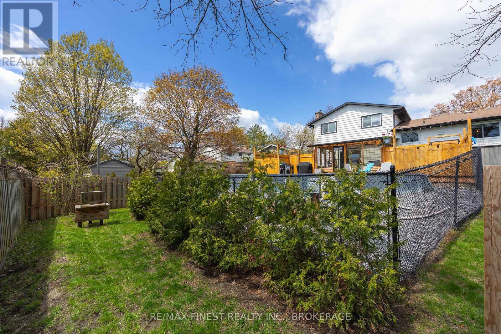 168 INVERNESS CRESCENT - 43