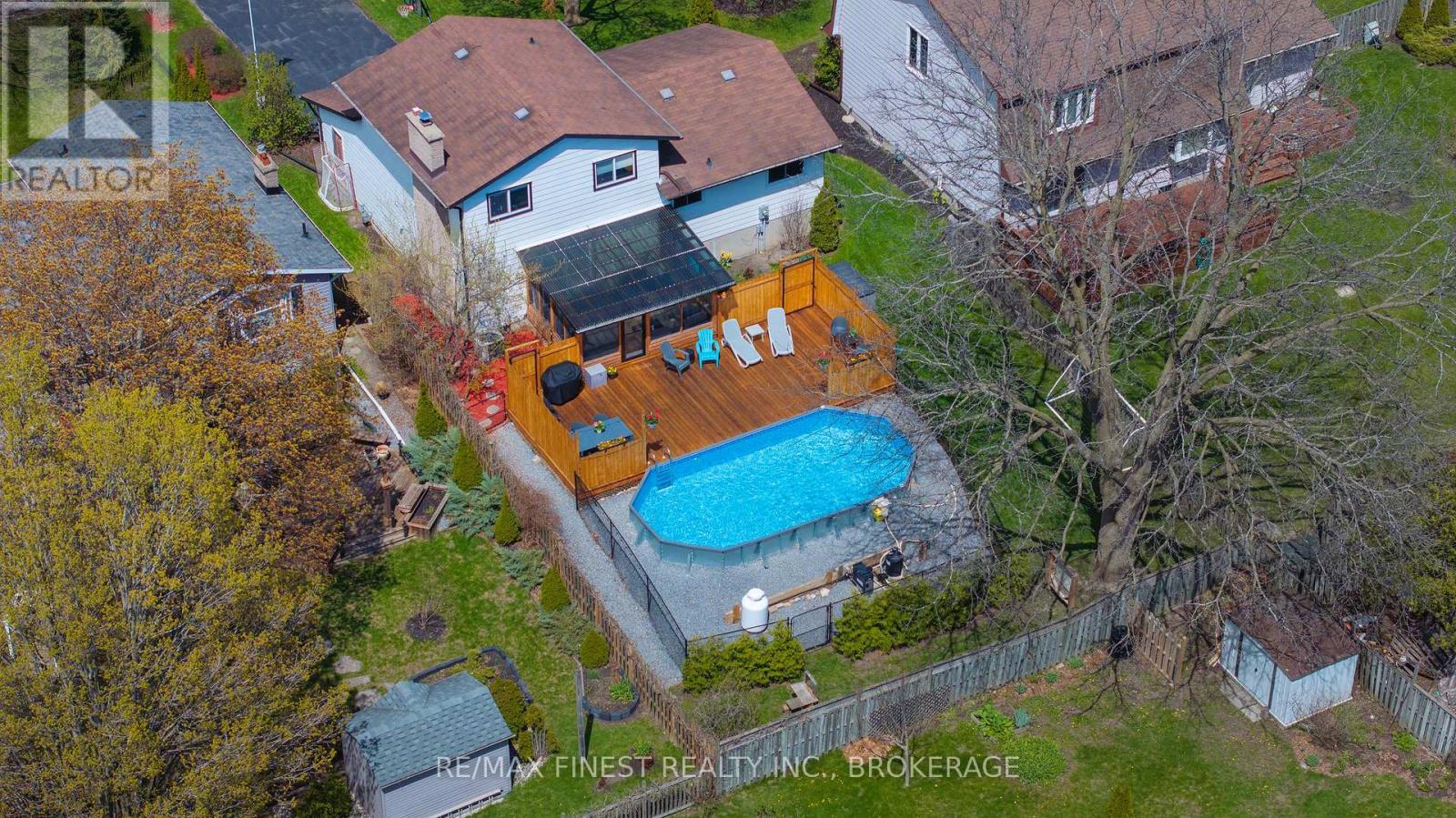 168 INVERNESS CRESCENT - 46