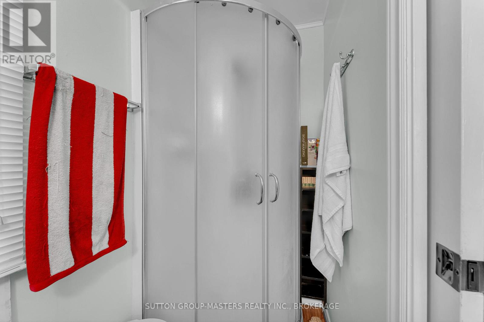 17 N BARTLETT STREET - 12