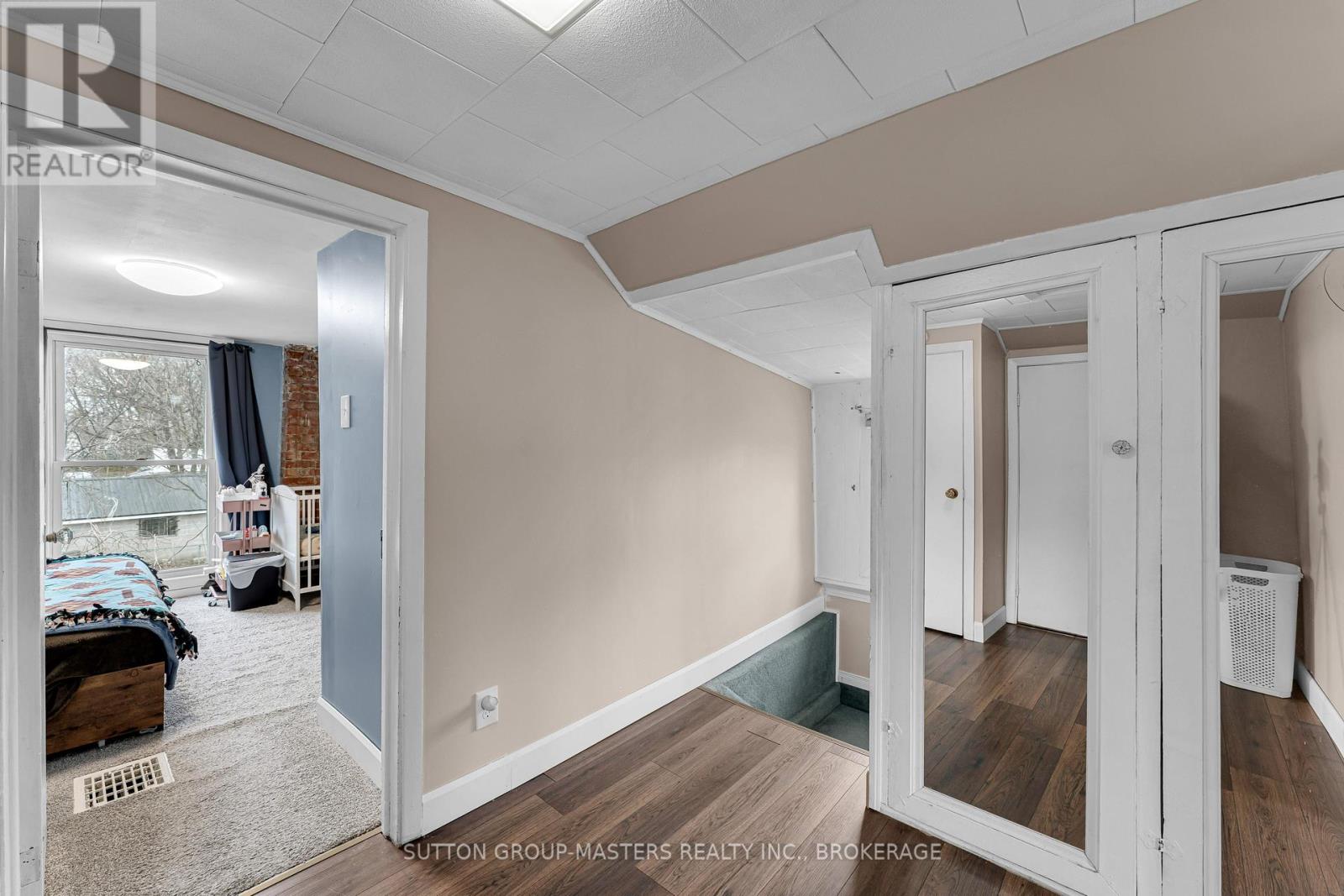17 N BARTLETT STREET - 18