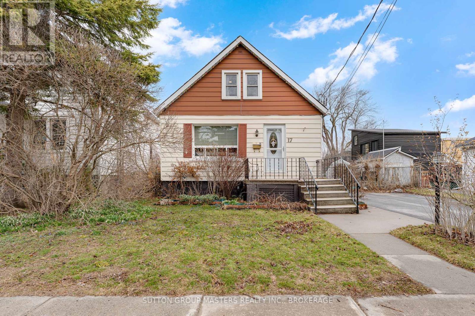 17 N BARTLETT STREET - Image 2
