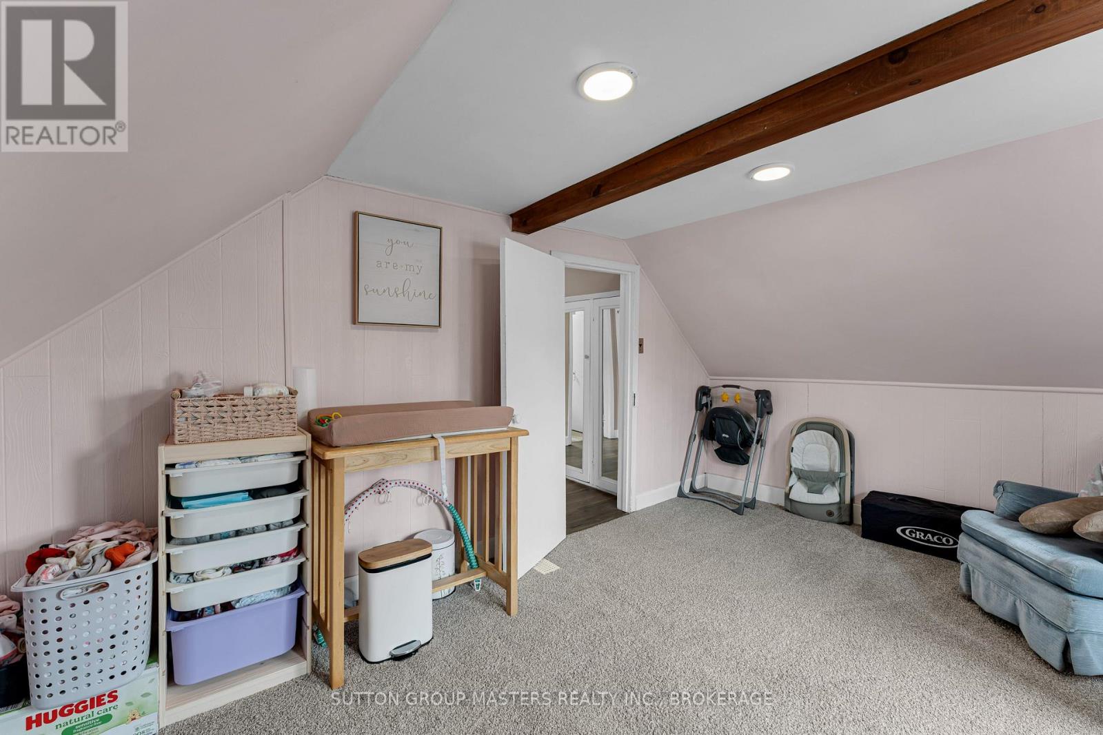 17 N BARTLETT STREET - 21