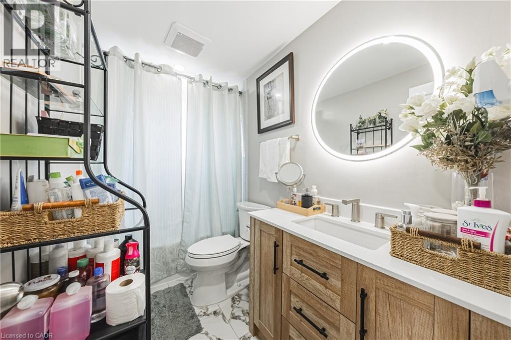 235 LARCH Street - 20
