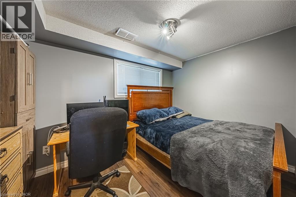 235 LARCH Street, Hamilton, Ontario, L8T4P5 — Photo 43