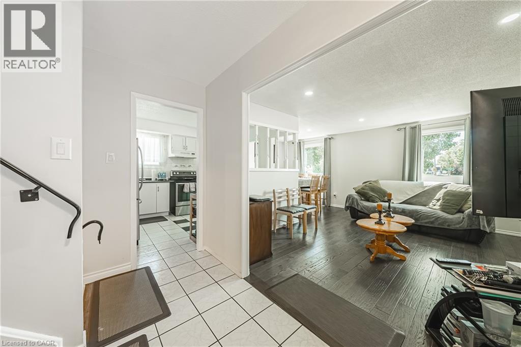 235 LARCH Street - 4