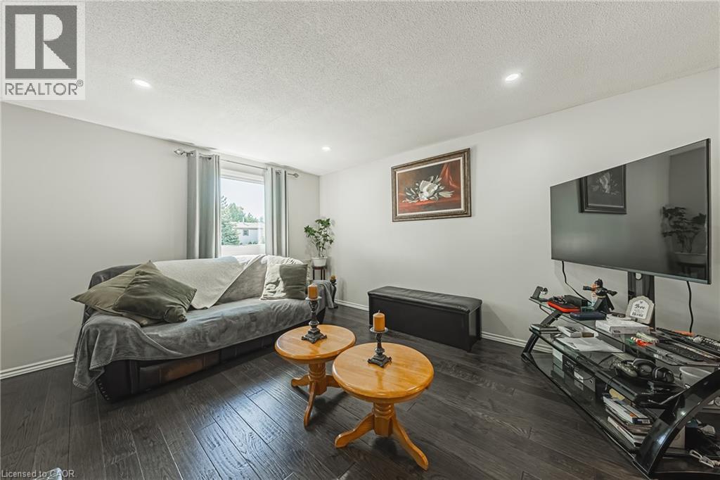 235 LARCH Street - 5