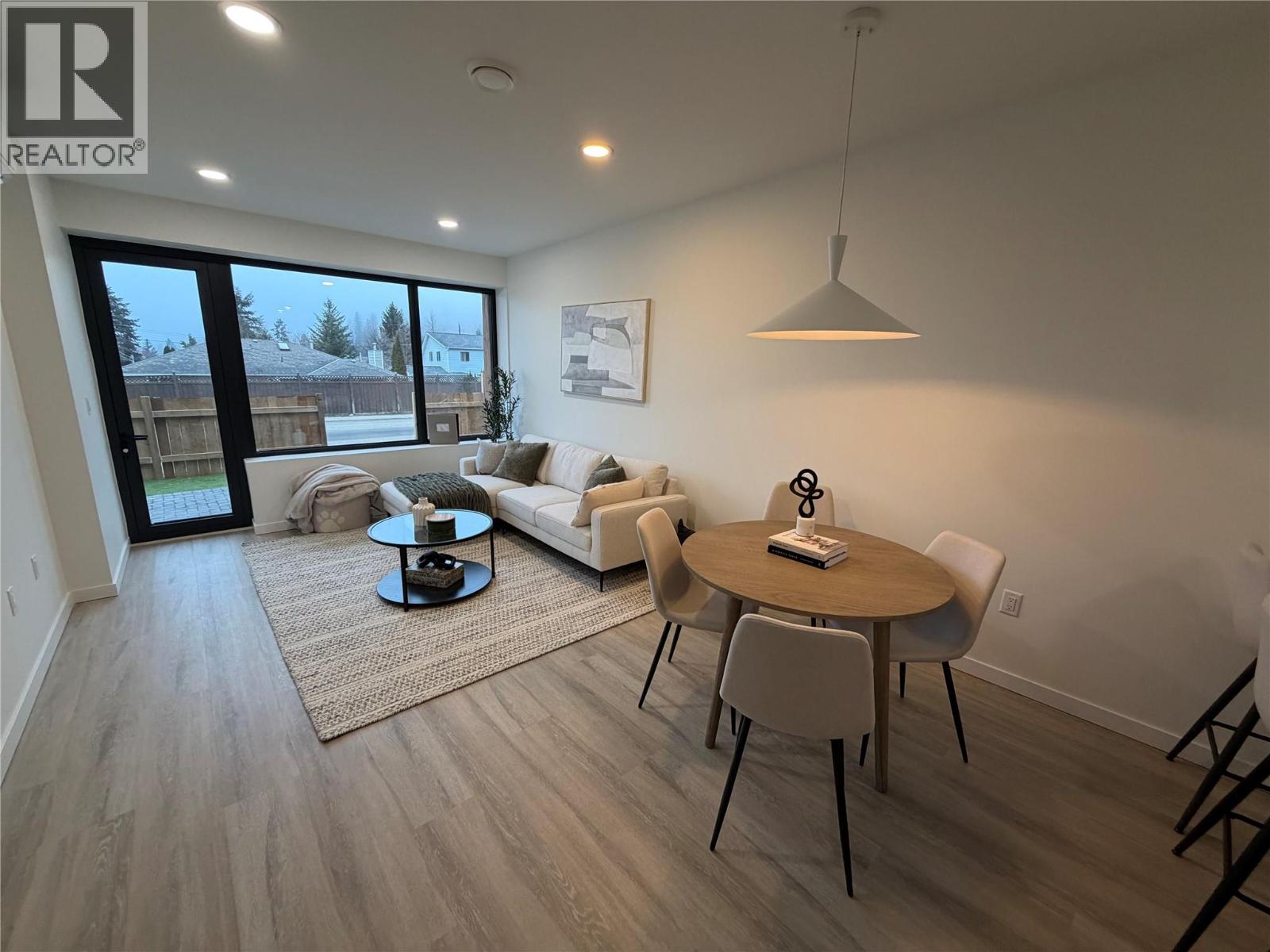 3 3210 Salmon Road, West Kelowna