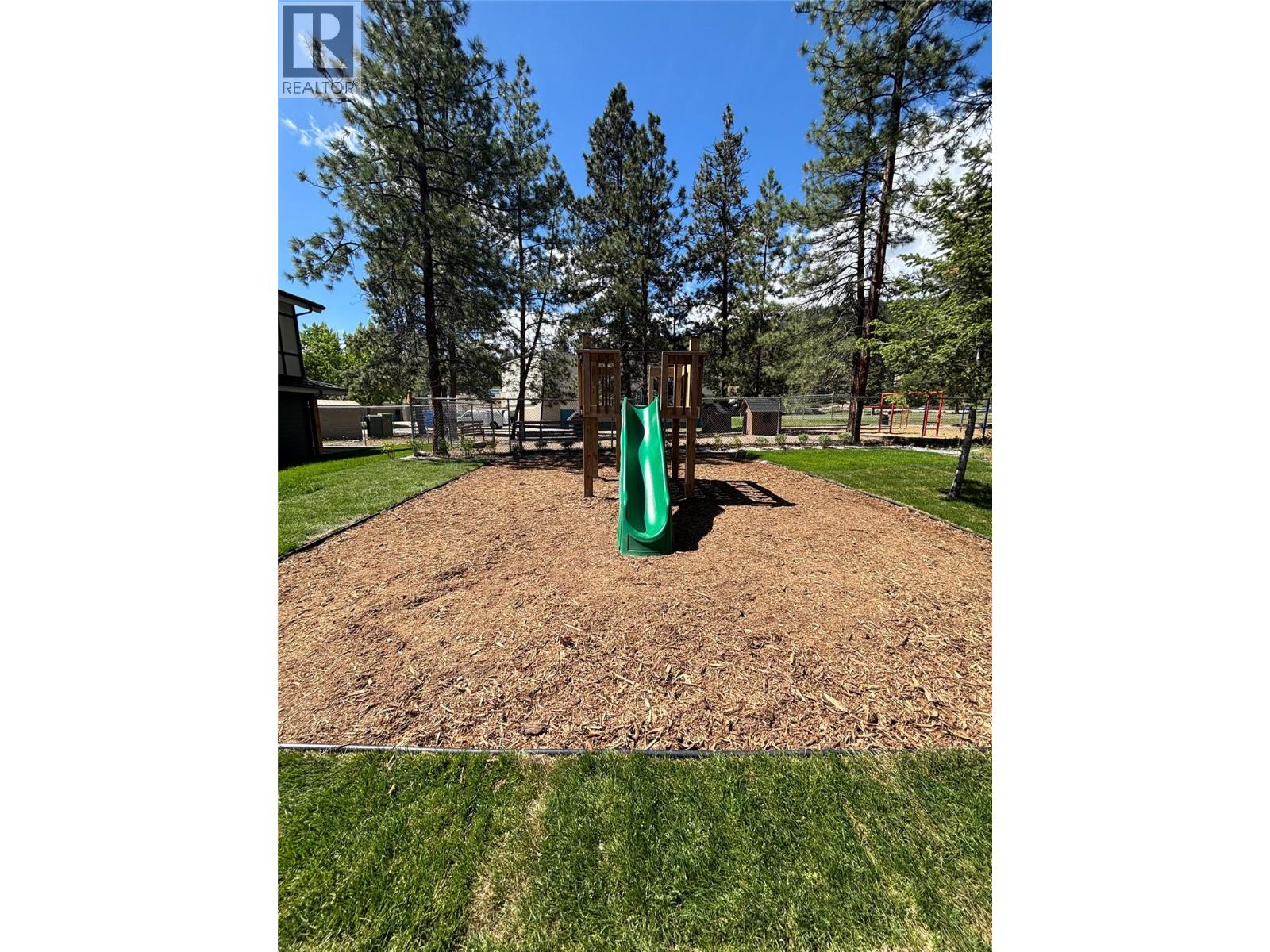 3 3210 Salmon Road, West Kelowna