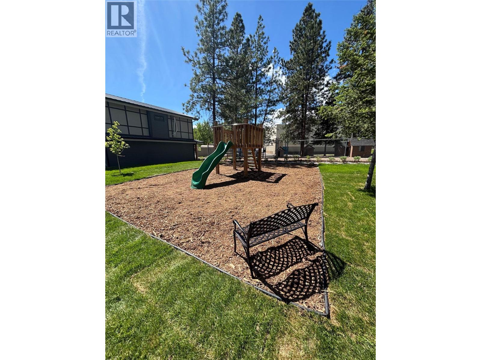 3 3210 Salmon Road, West Kelowna