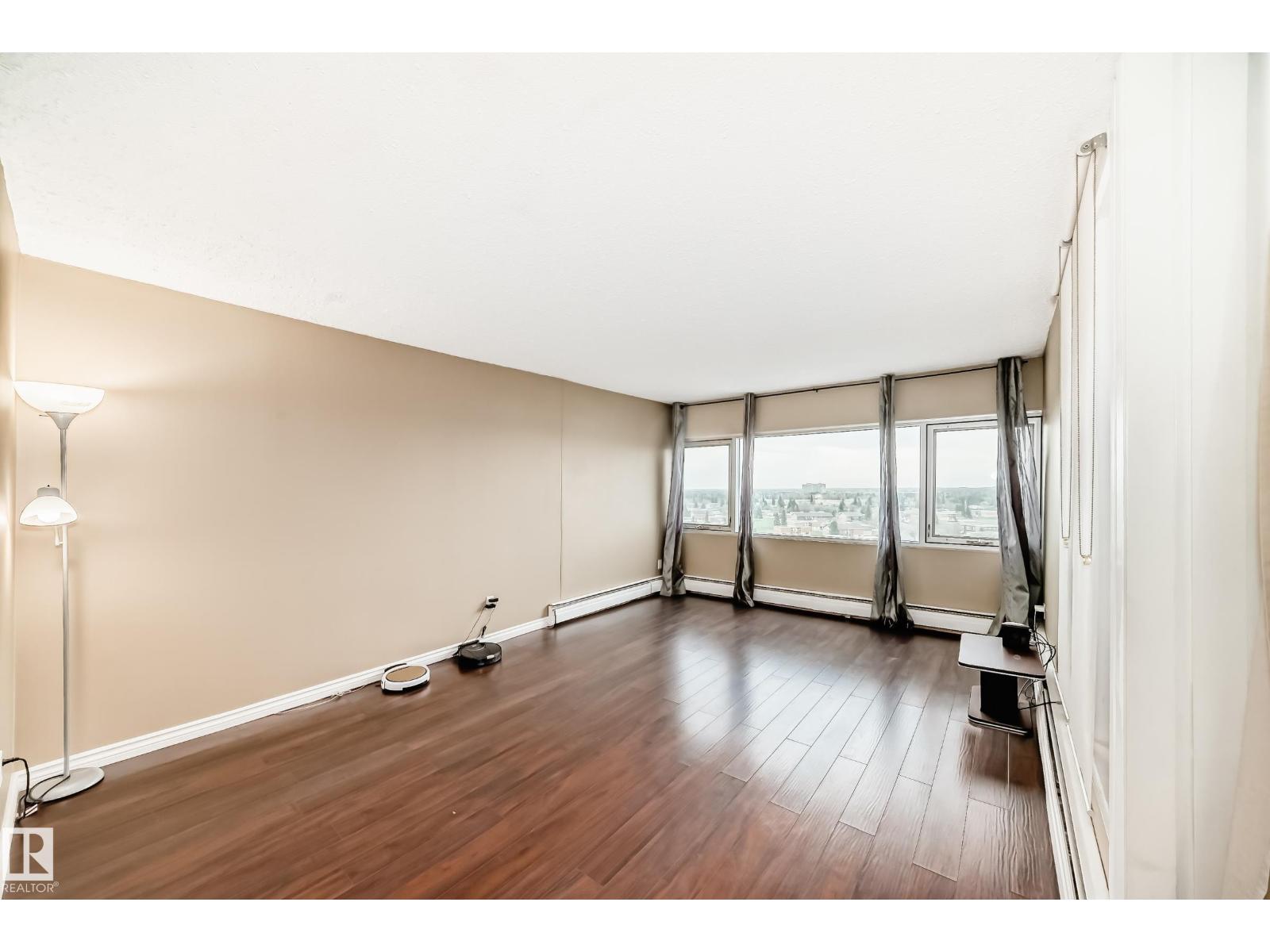 #115 8735 165 ST NW - 21