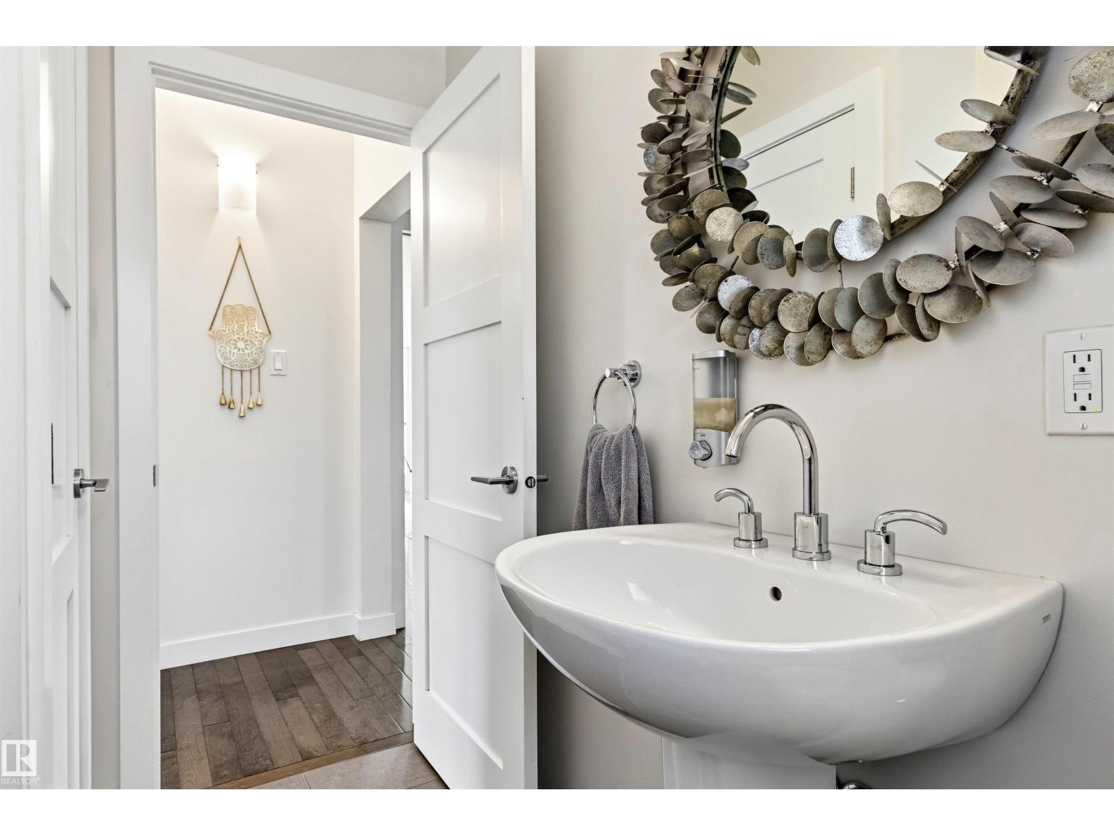 14608 97 AV NW - 18