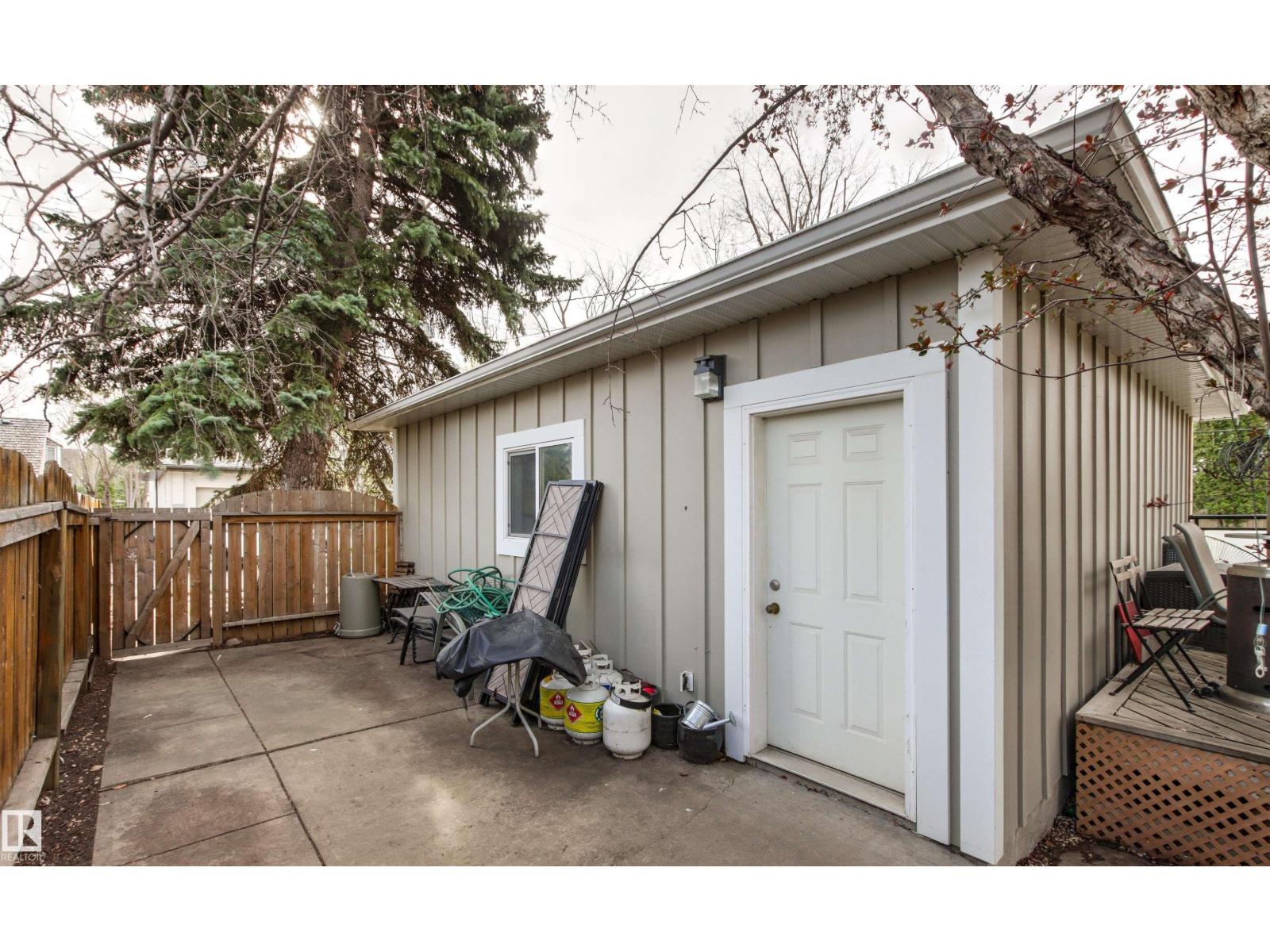14608 97 AV NW - 36