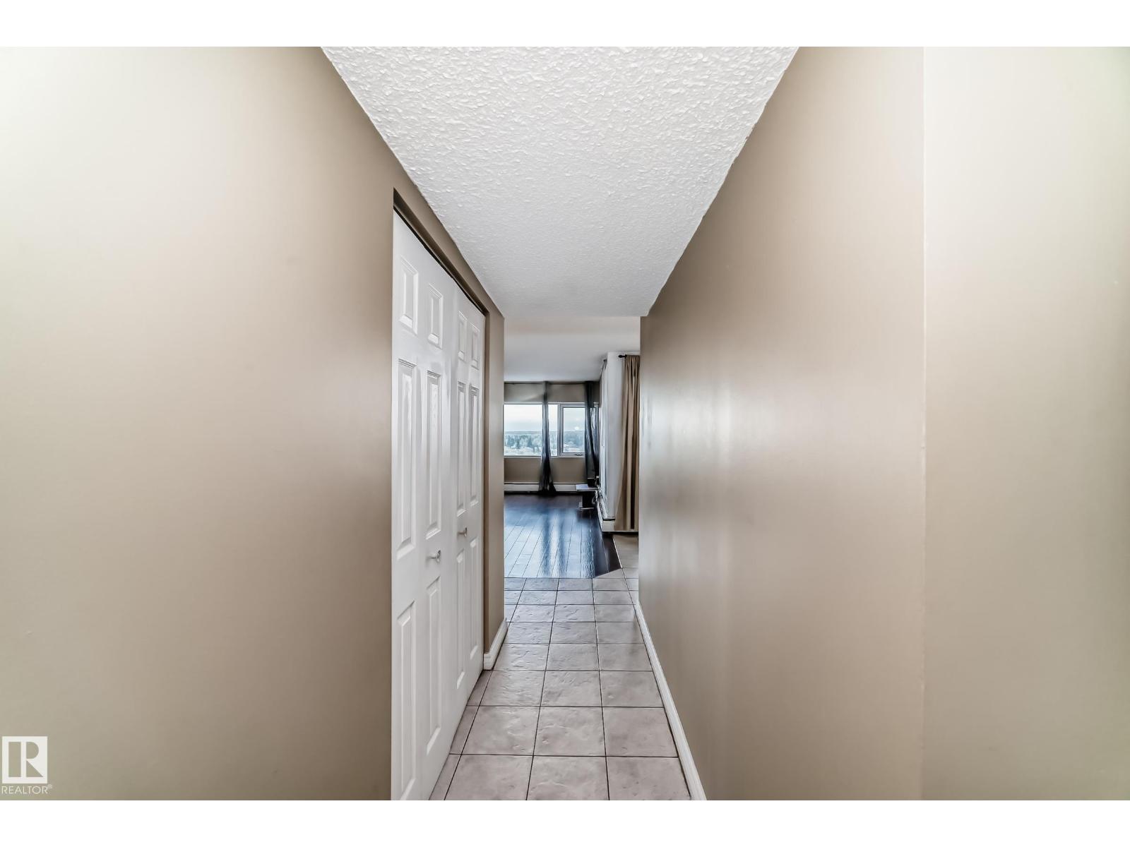 #115 8735 165 ST NW - 37