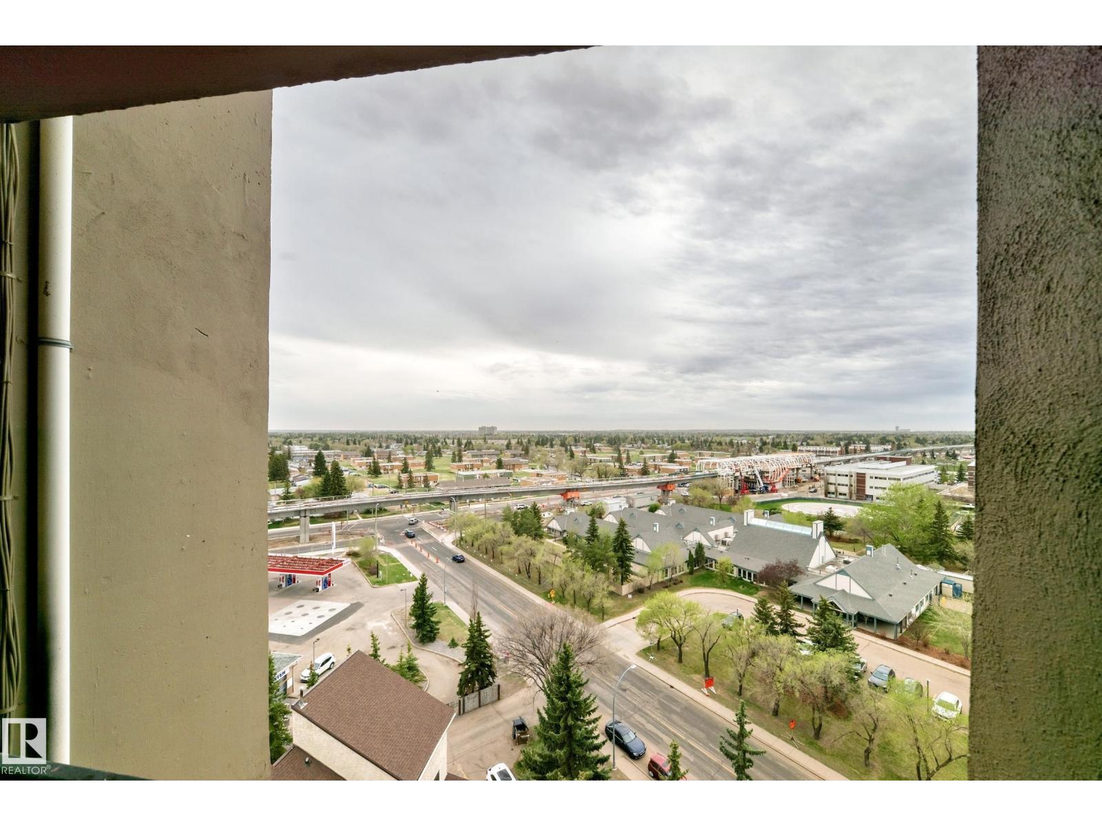 #115 8735 165 ST NW - 42