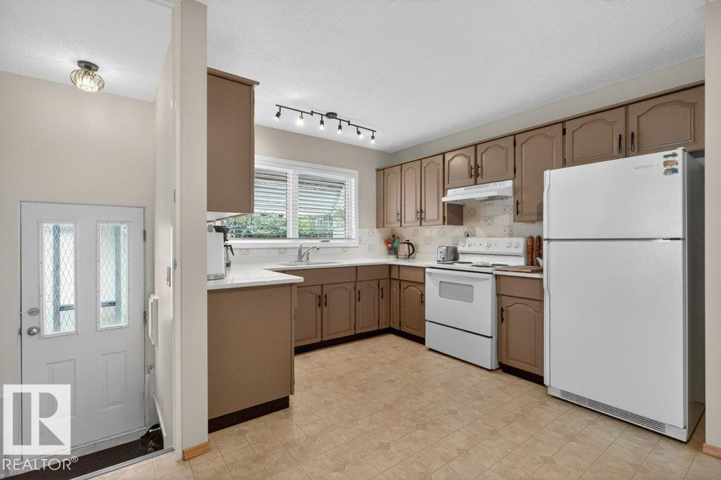 45 IVY CR, Sherwood Park