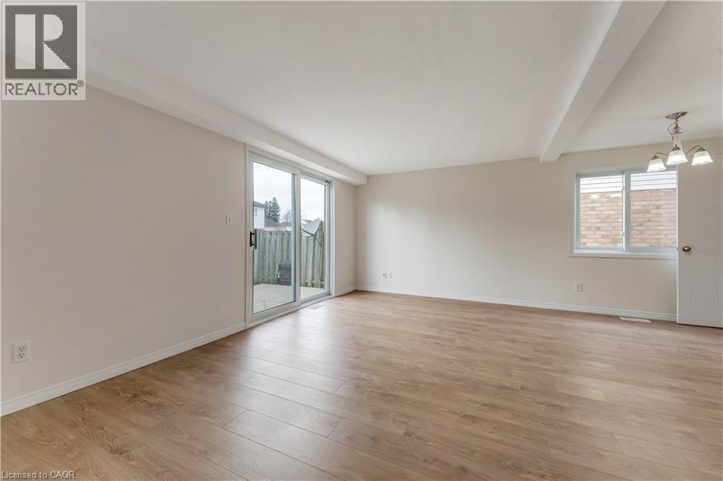 85 ACTIVA Avenue, Kitchener, Ontario, N2E3R4 — Photo 4