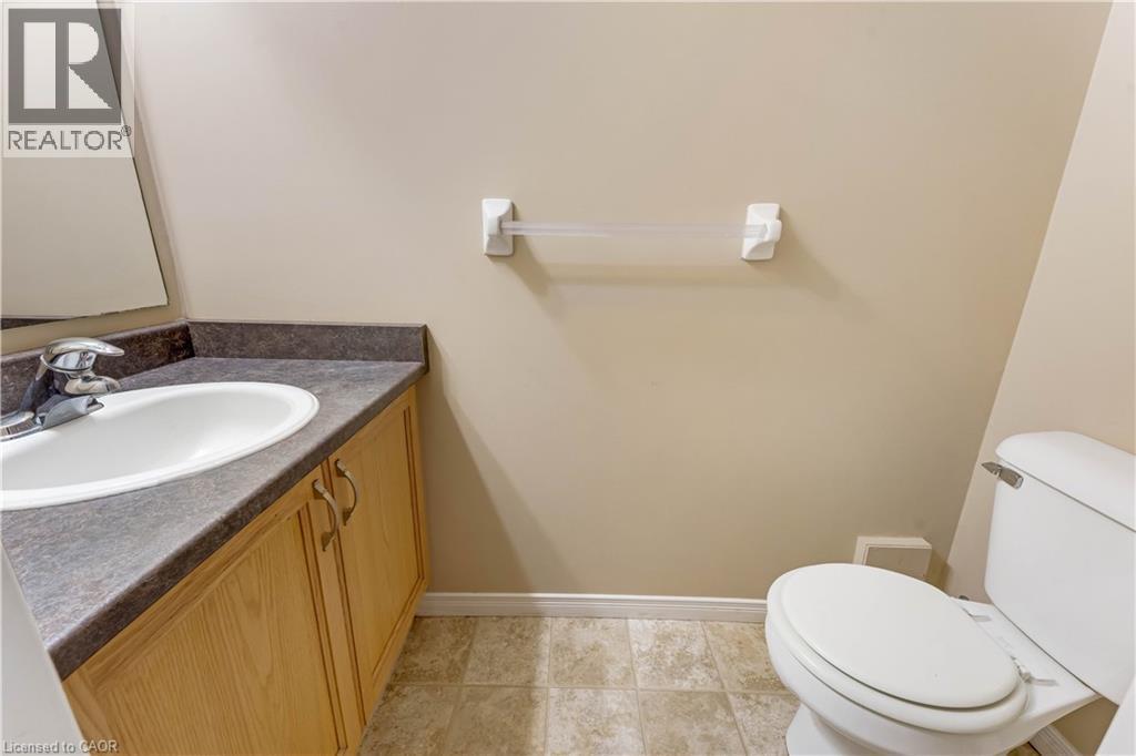 85 ACTIVA Avenue, Kitchener, Ontario, N2E3R4 — Photo 3