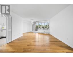 Bathroom - 206 - 60 Pavane Linkway, Toronto, ON M3C1A1 Photo 7