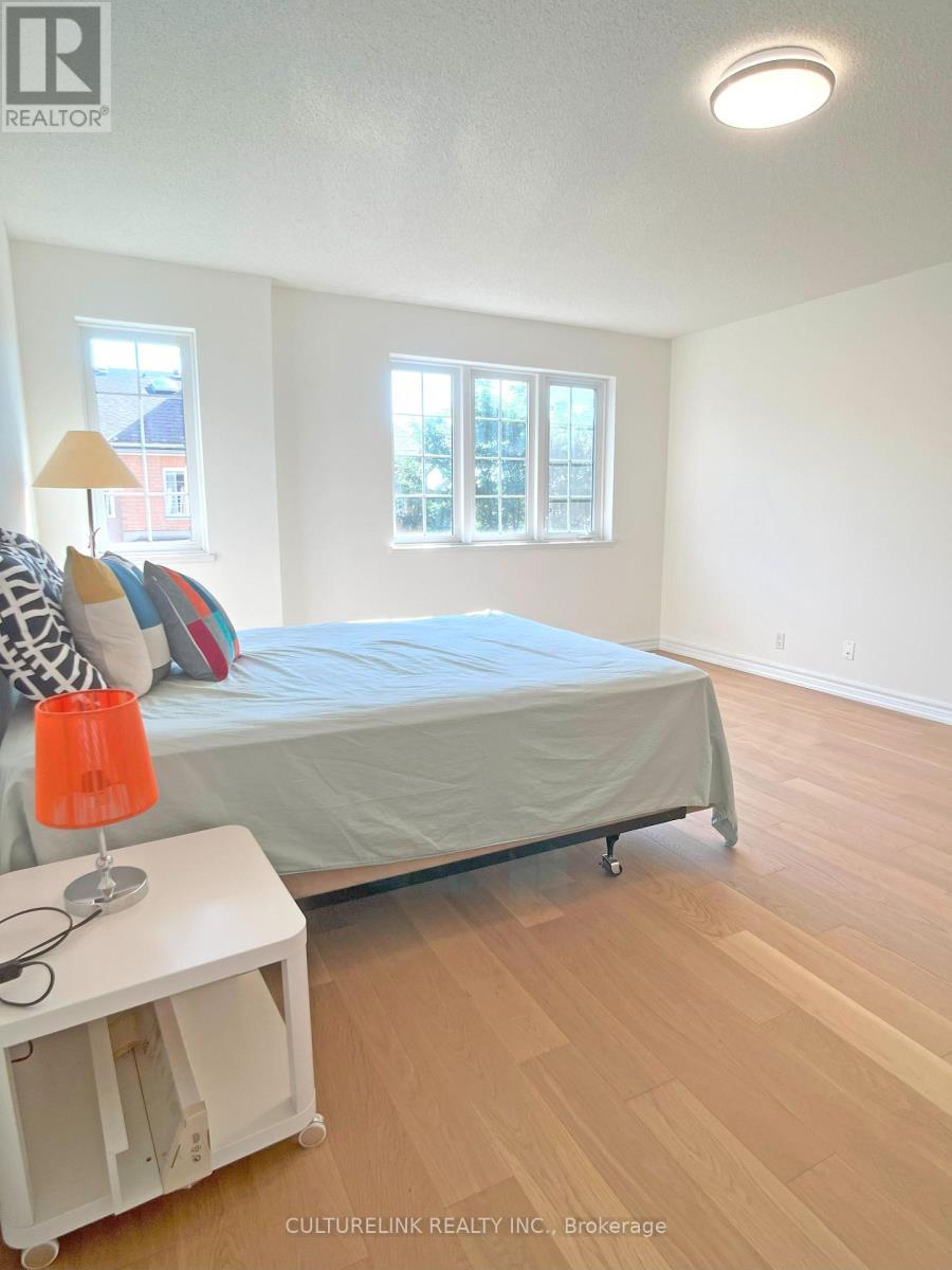 #1502 28 SOMMERSET WAY - 14