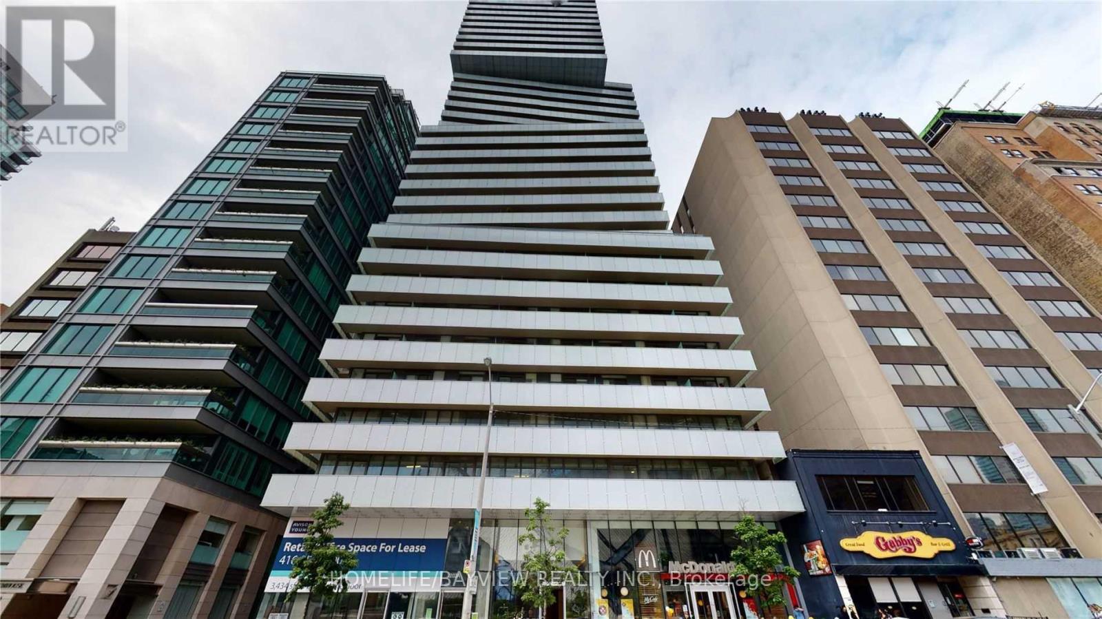 Listing photo of 2206 - 200 BLOOR STREET W