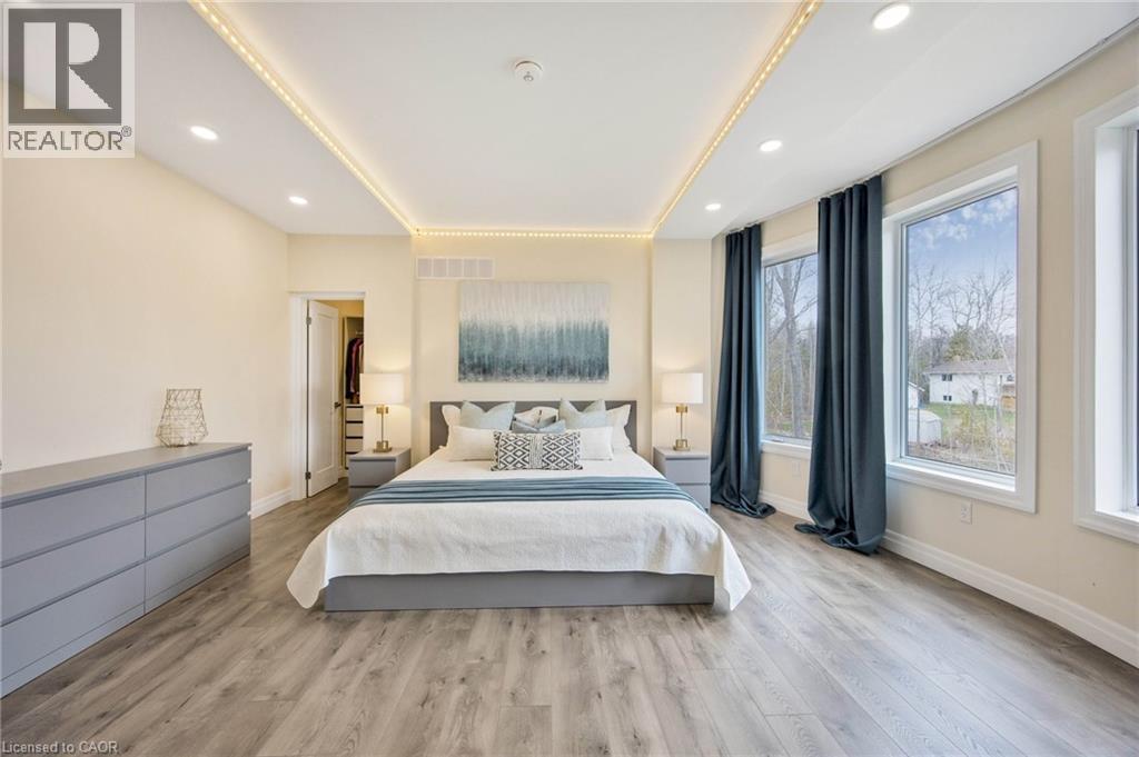 6 DOROTHYS Drive - 35
