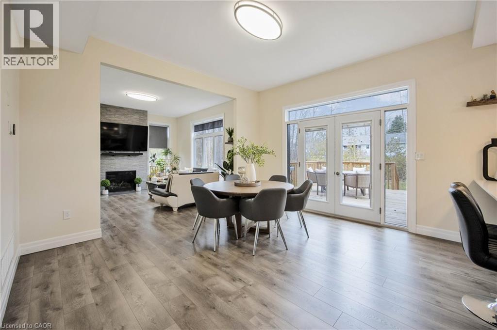6 DOROTHYS Drive - 12