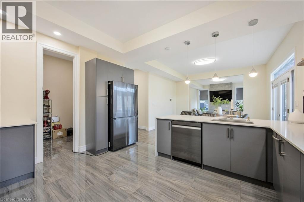 6 DOROTHYS Drive - 9