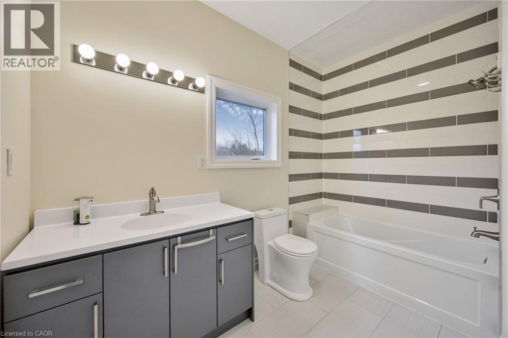 6 DOROTHYS Drive, Oro-Medonte, Ontario, L0L1T0 — Photo 12
