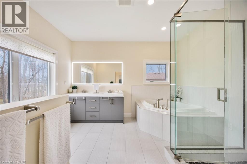 6 DOROTHYS Drive - 37