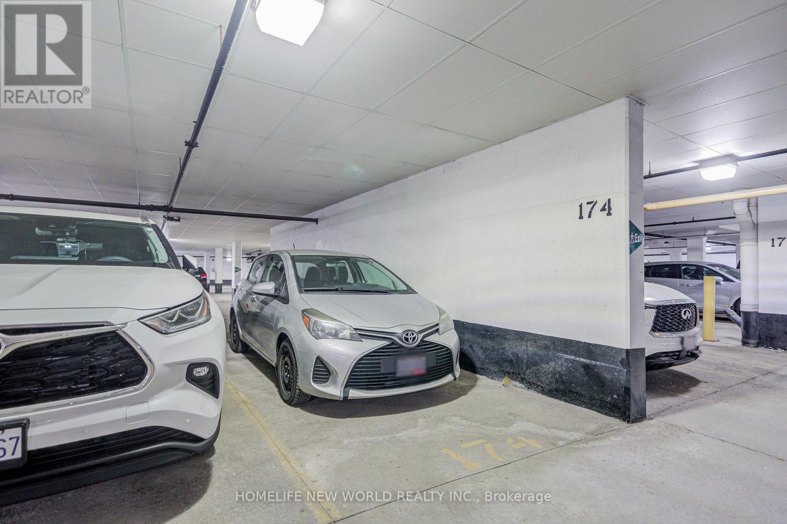 #292 306 JOHN STREET - 18