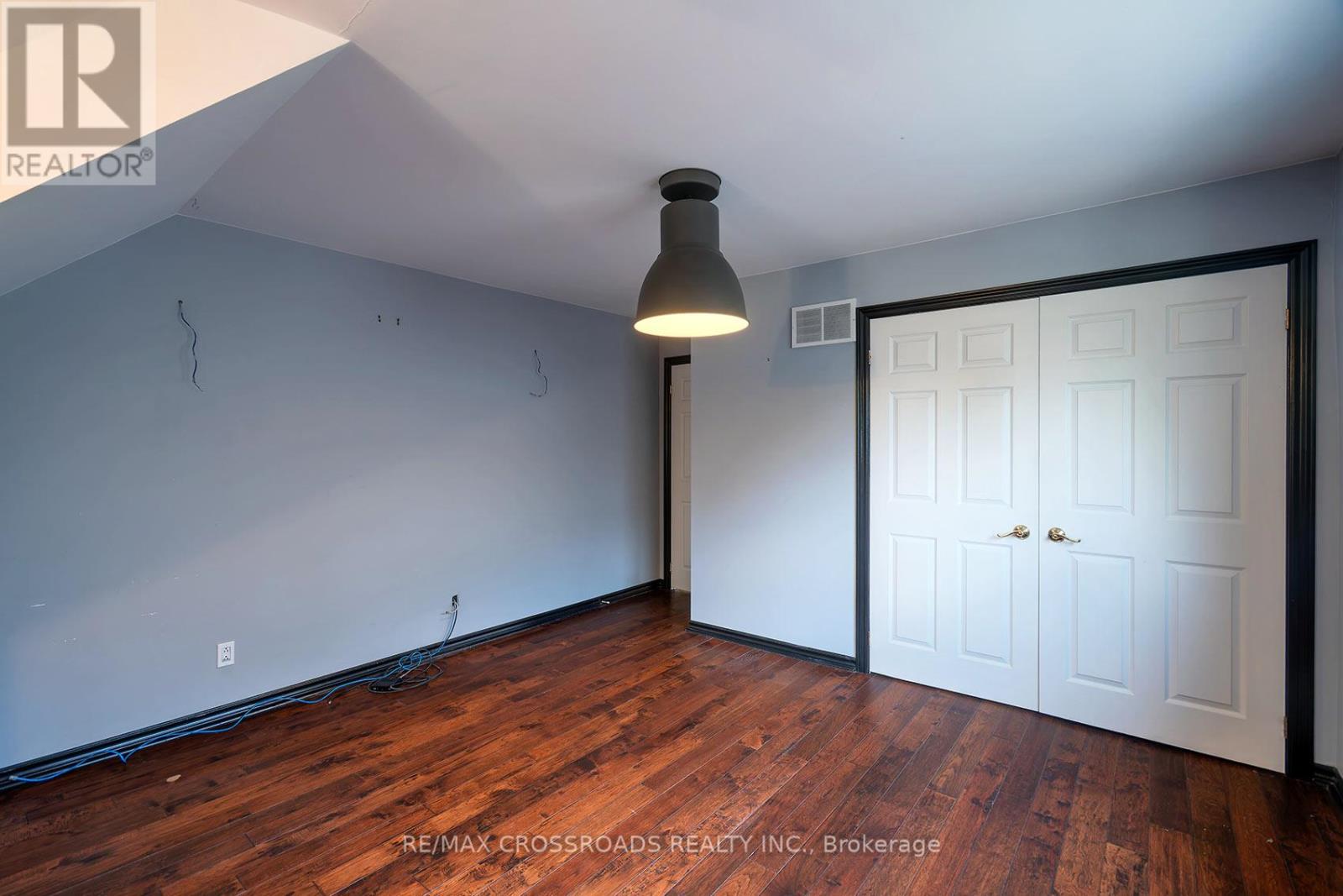 33 NORFOLK AVENUE - 23
