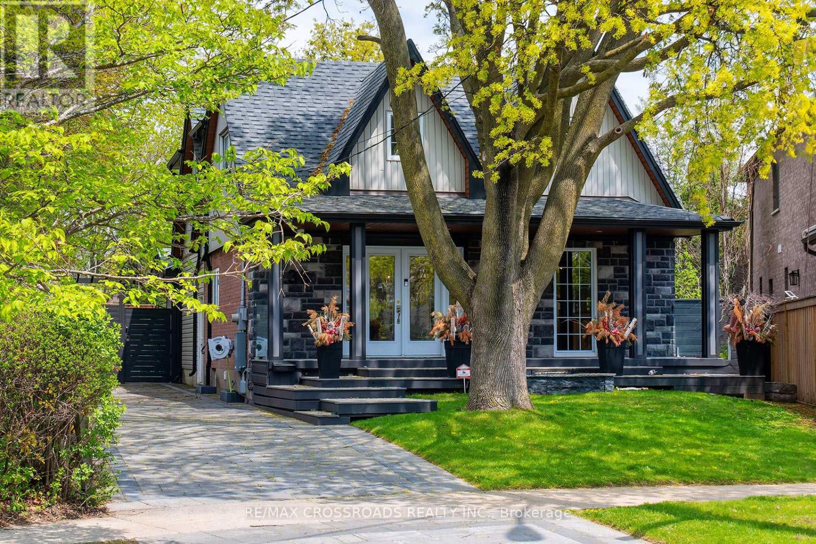 33 NORFOLK AVENUE - 49