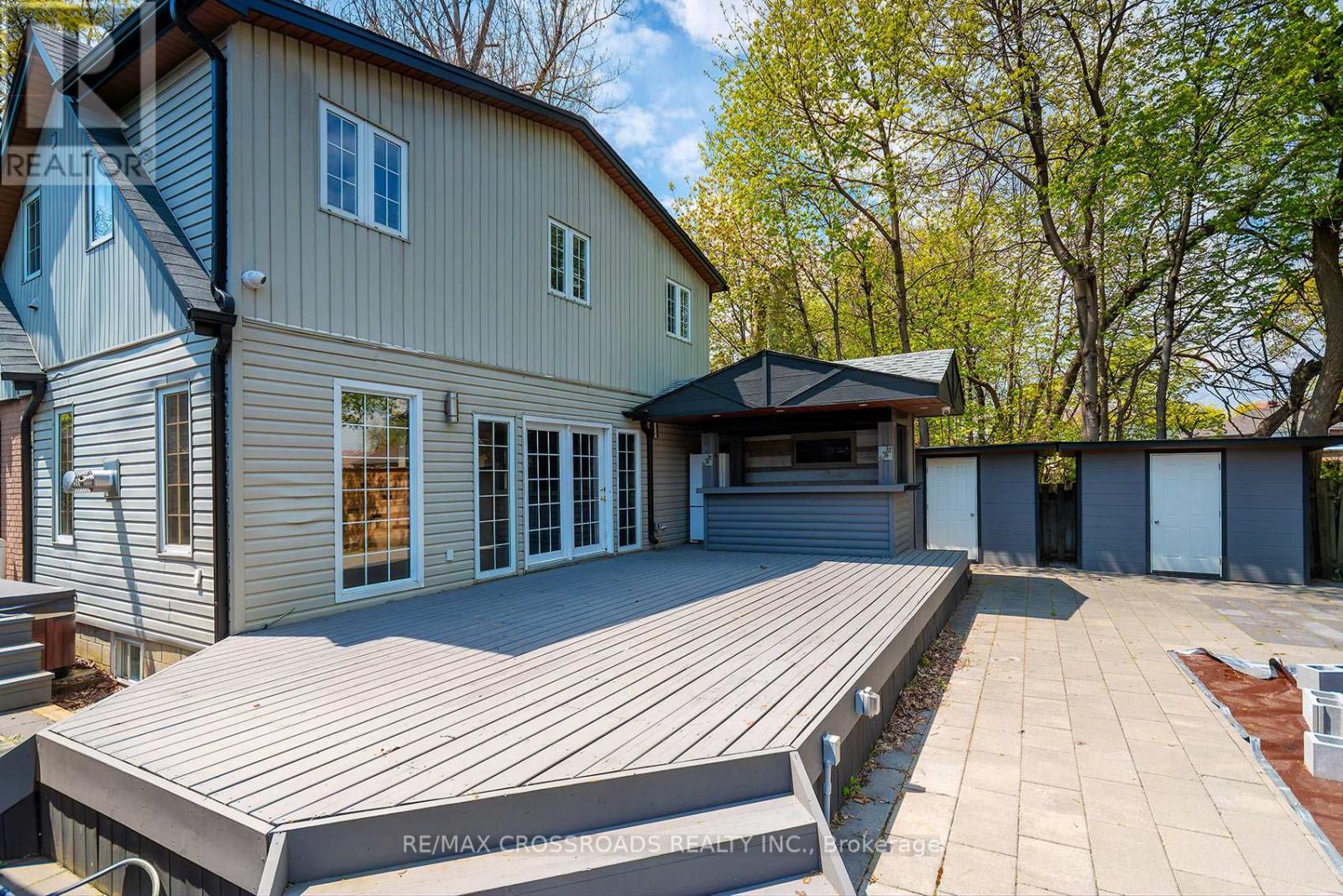 33 NORFOLK AVENUE - 40