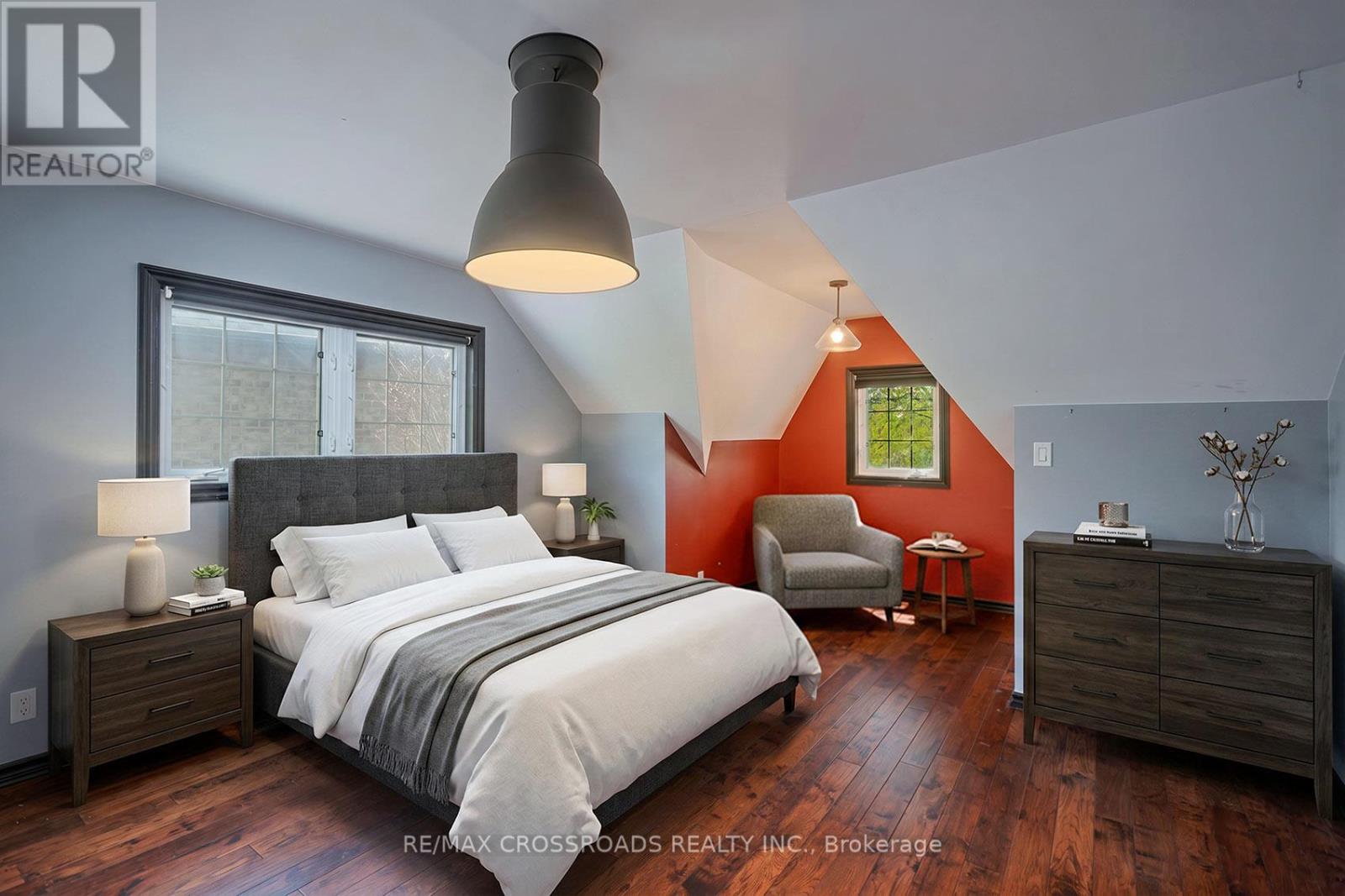 33 NORFOLK AVENUE - 22