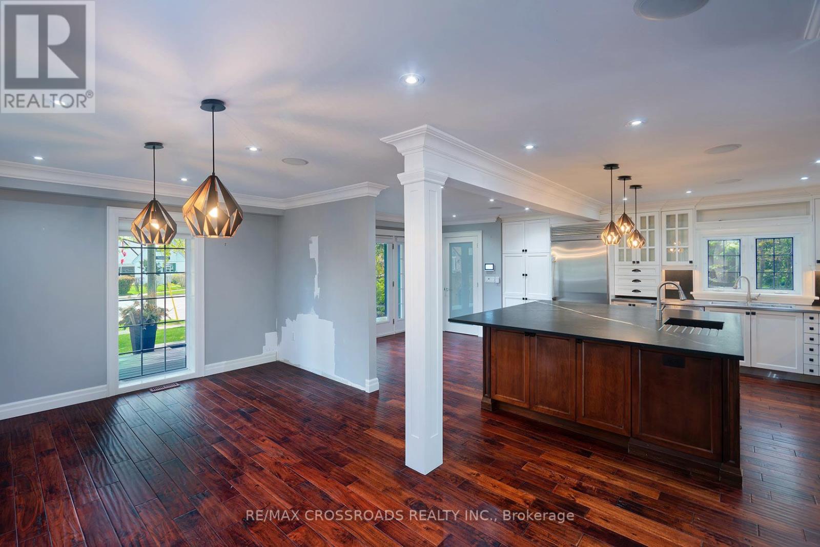 33 NORFOLK AVENUE - 15