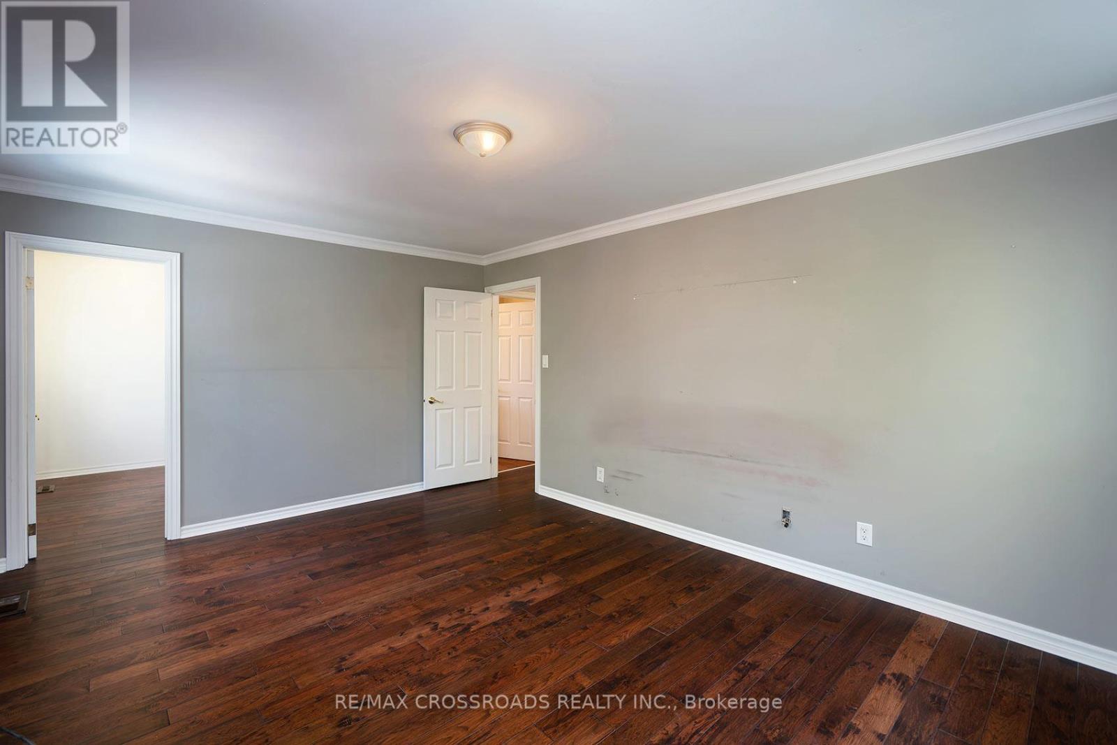33 NORFOLK AVENUE - 19