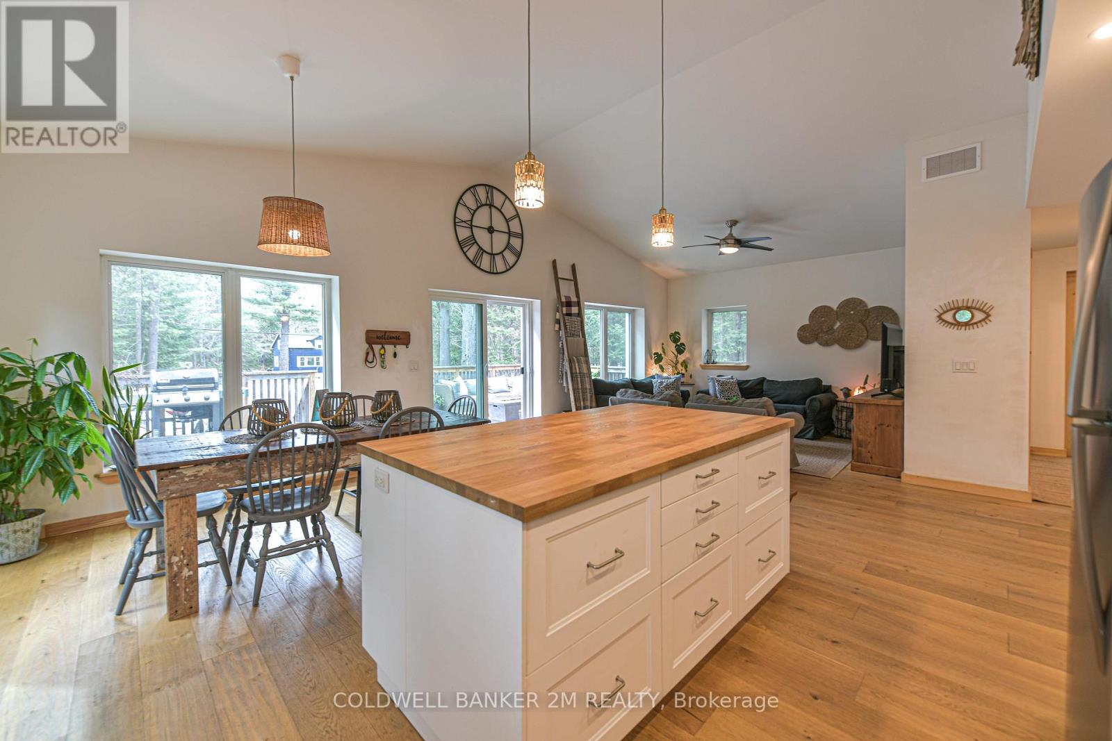 2776 MUSKOKA RD. 117 ROAD S - 21