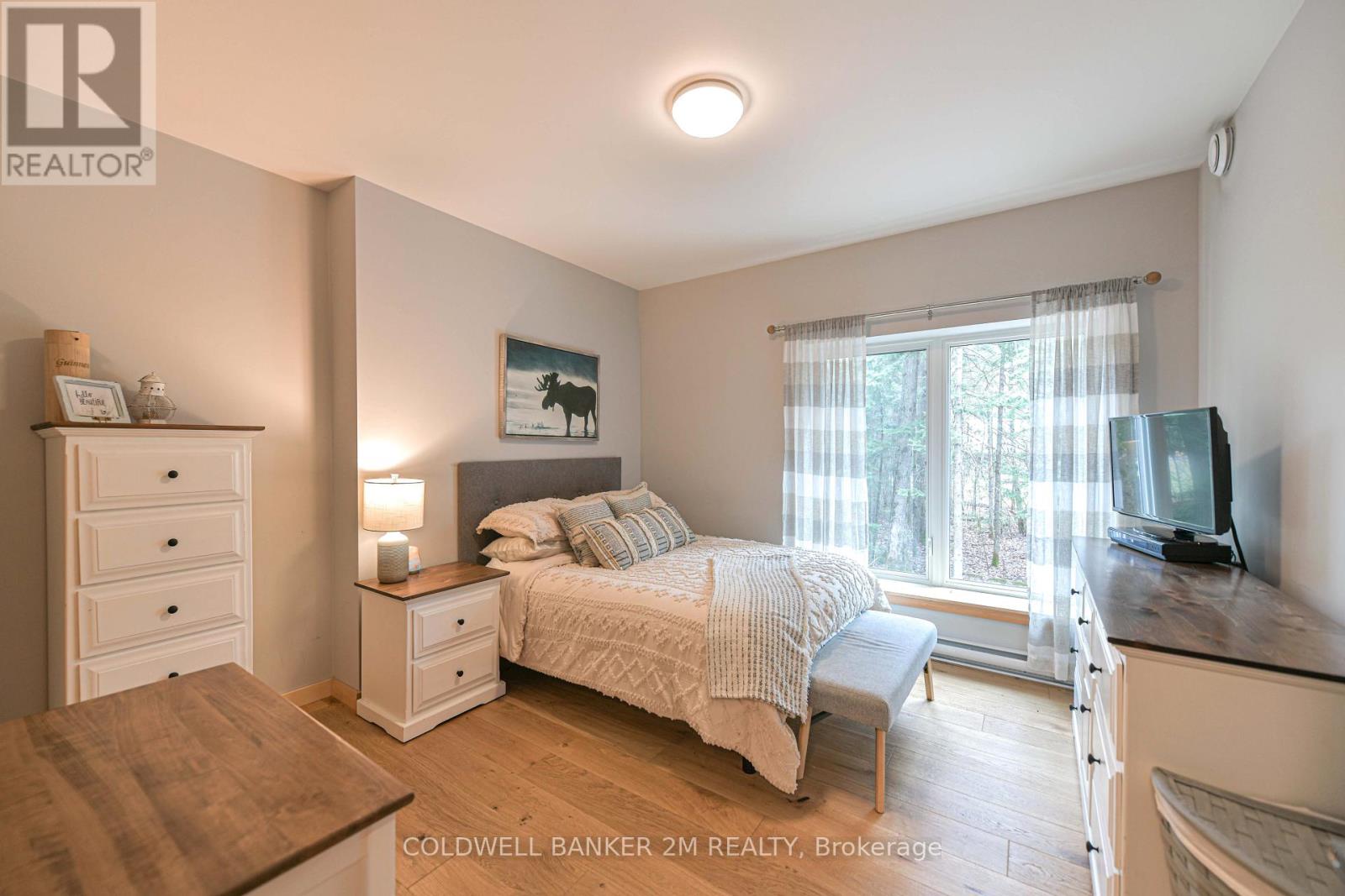2776 MUSKOKA RD. 117 ROAD S - 33