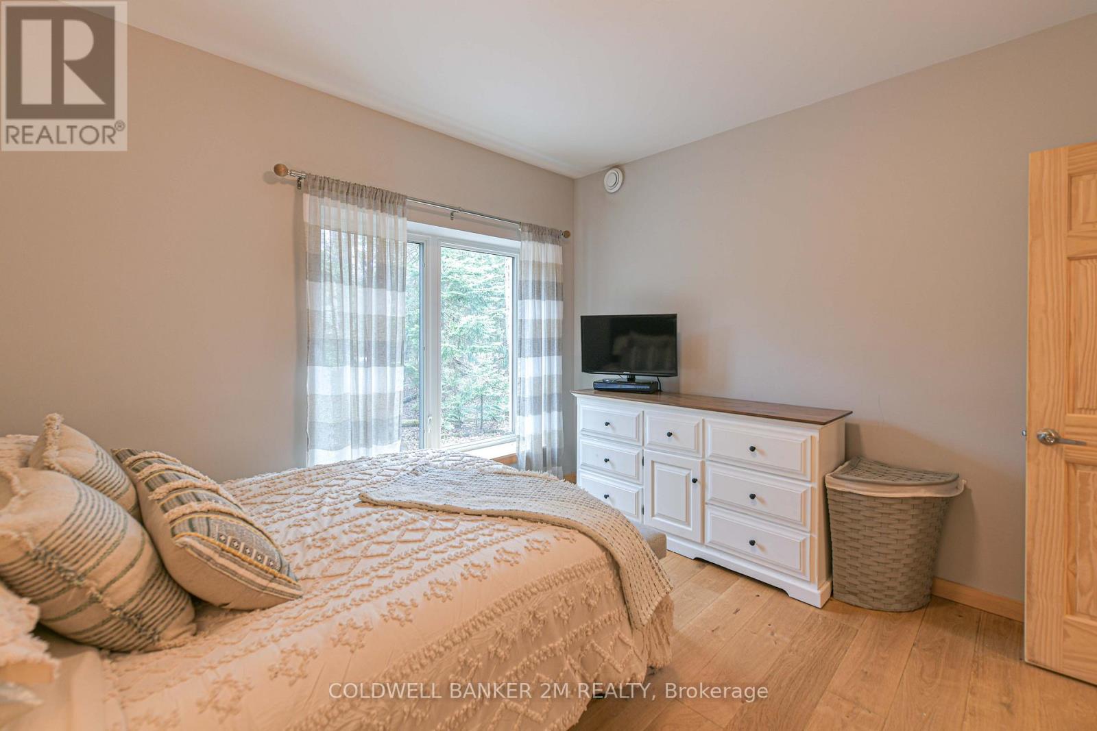 2776 MUSKOKA RD. 117 ROAD S - 36