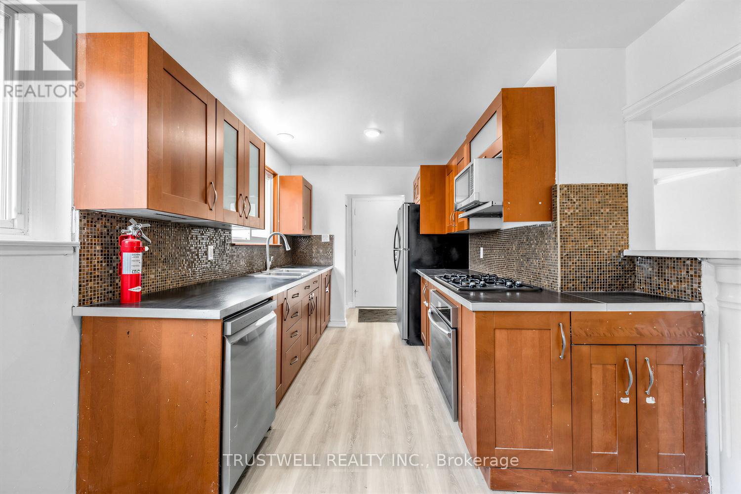 253 CATALINA DRIVE - 10