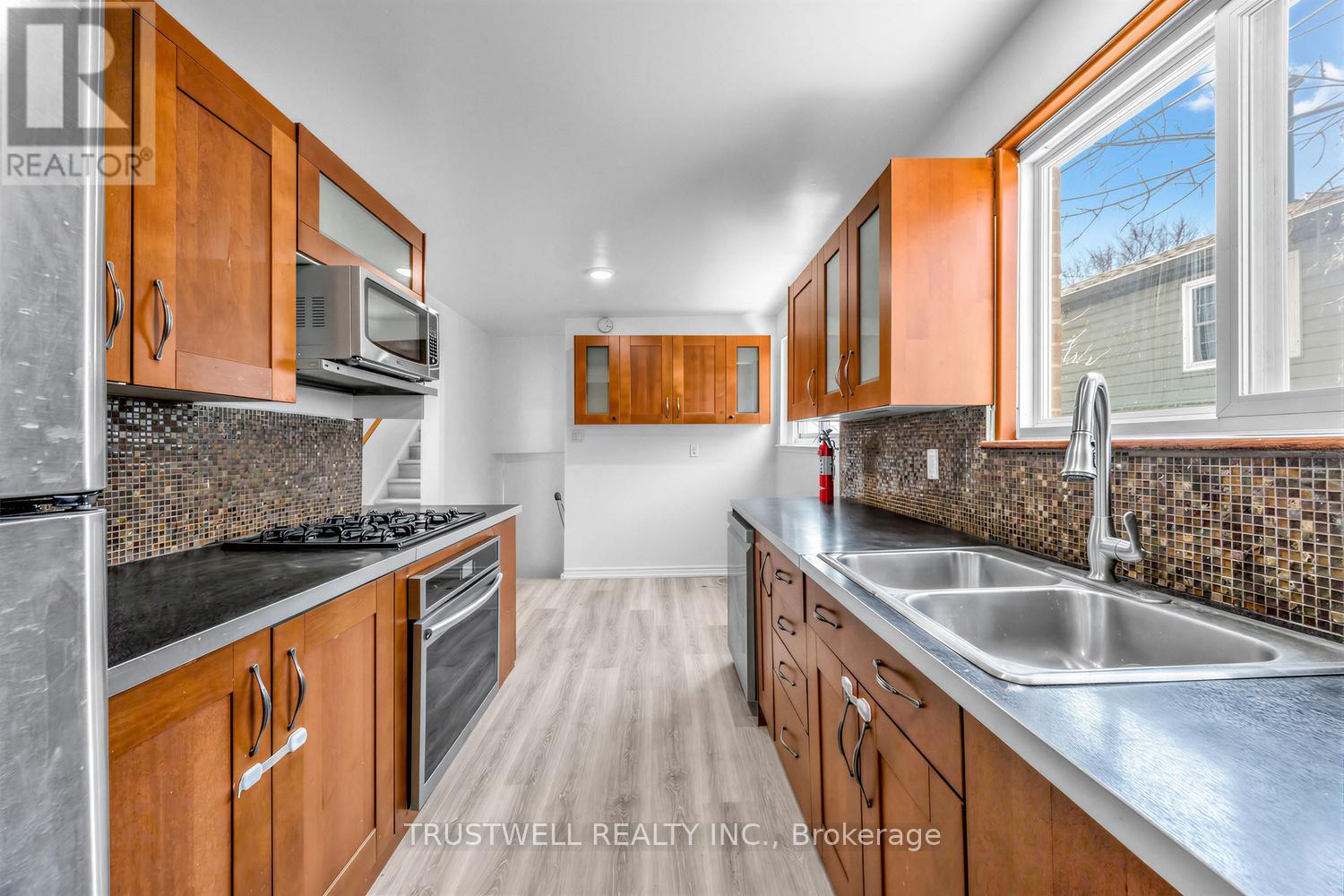 253 CATALINA DRIVE - 11