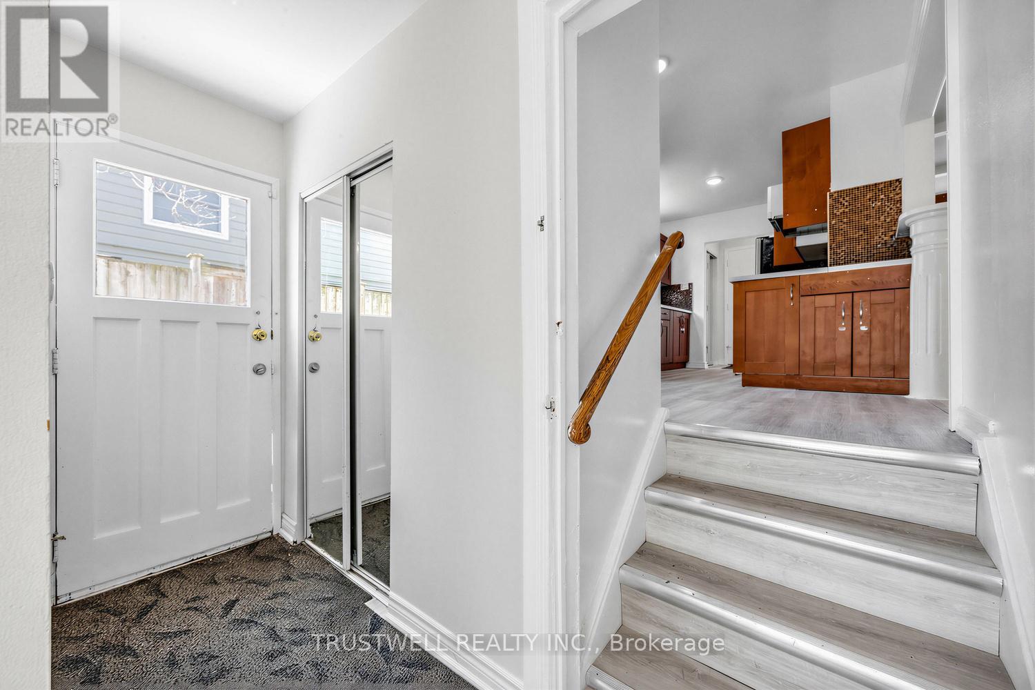 253 CATALINA DRIVE - 22