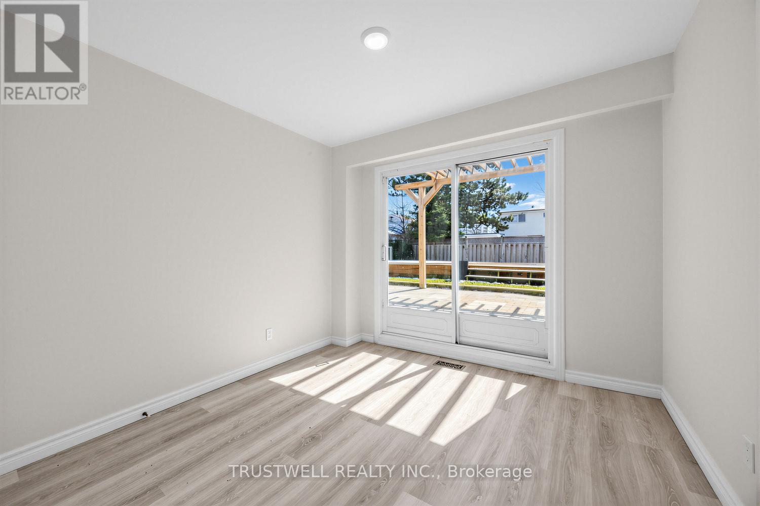 253 CATALINA DRIVE - 23