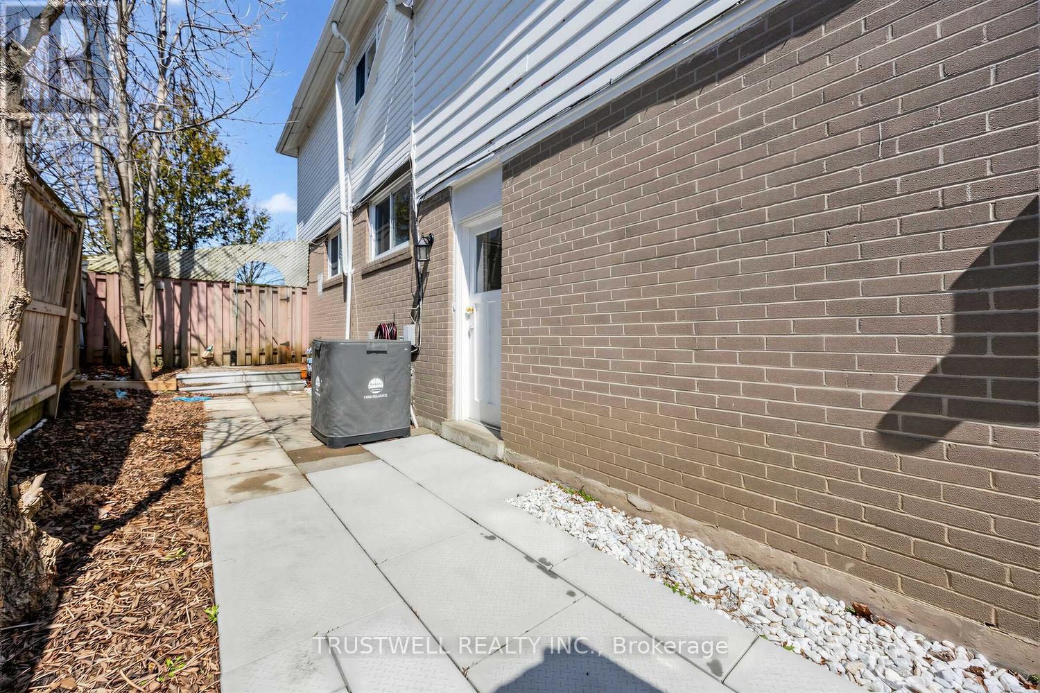 253 CATALINA DRIVE - 31