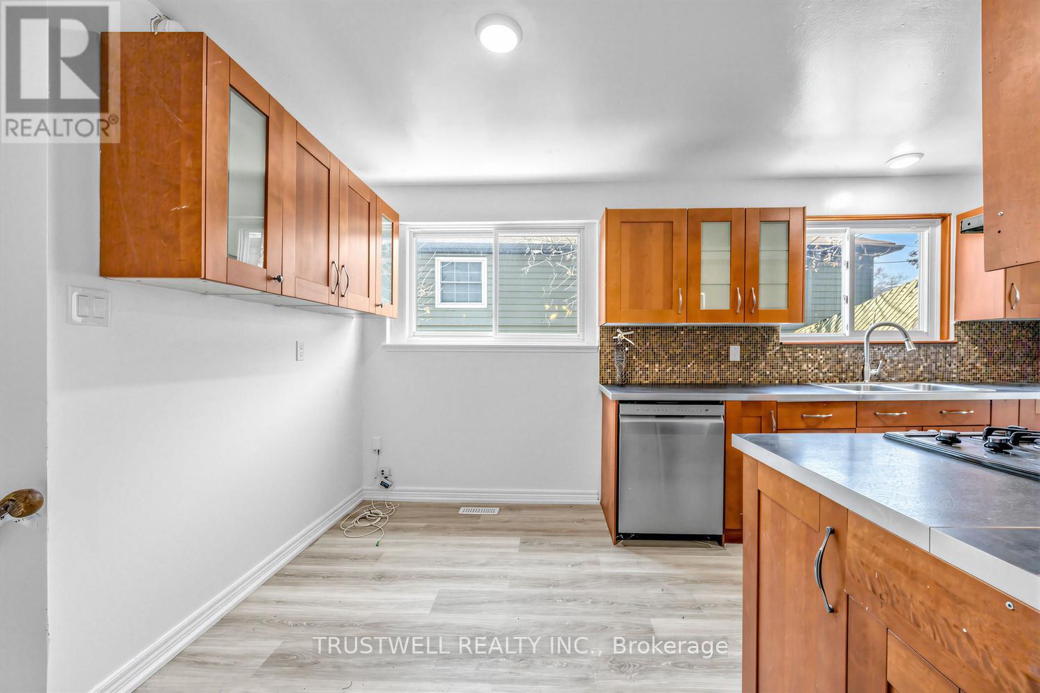 253 CATALINA DRIVE - 8