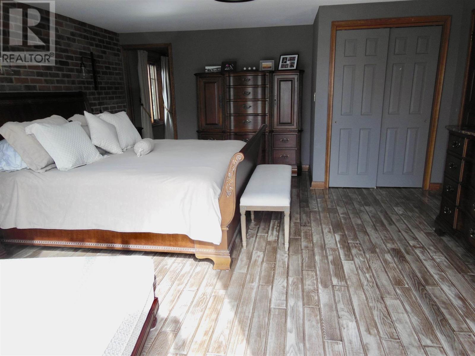 471 MacDonald AVE, Sault Ste Marie, Ontario, P6B1H8 — Photo 11