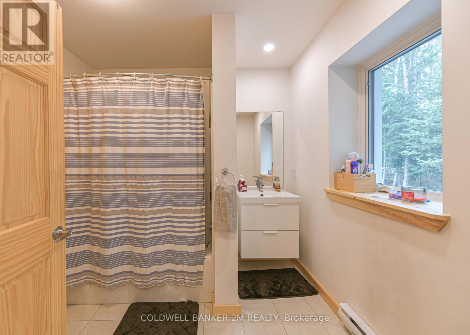 2776 MUSKOKA RD. 117 ROAD S - 40