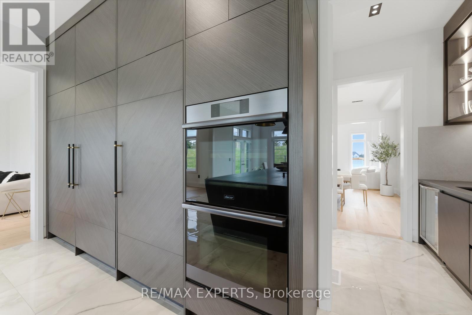 15 SCULPTURE GARDEN LANE - 24